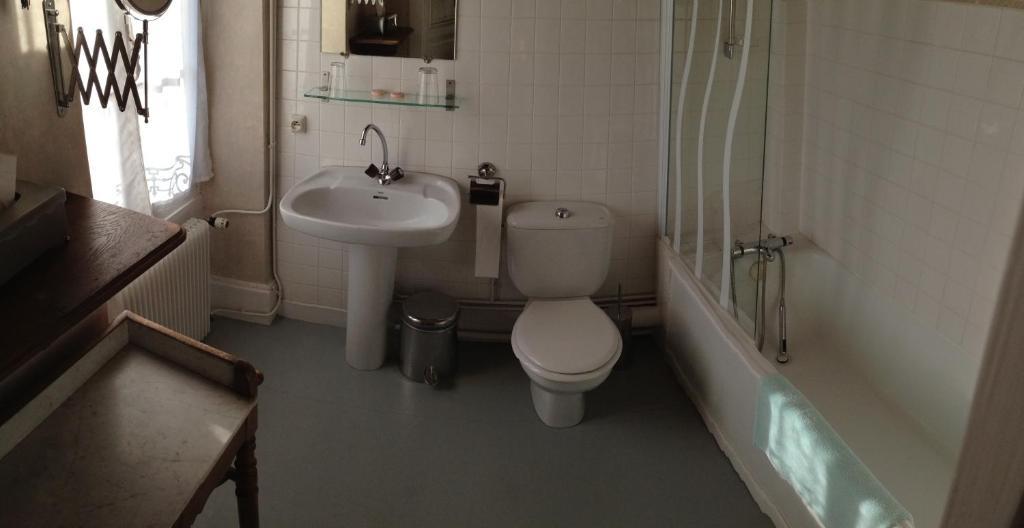 Bed and Breakfast Domaine De Vilotte Ardenais Zimmer foto